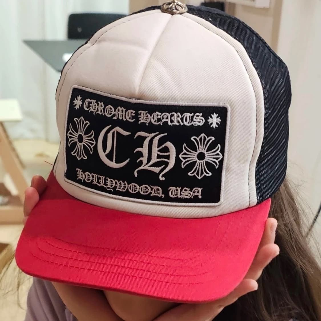 크롬하츠 CH 할리우드 메쉬 트러커캡 레드 블랙 상품이미지8