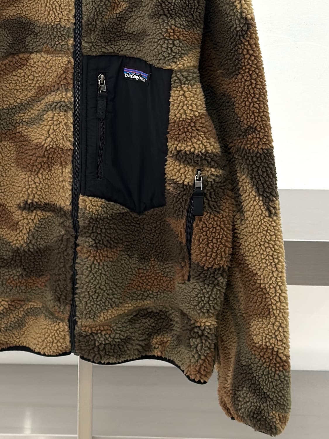 파타고니아 클래식 레트로X 카모 플리스 집업 상품이미지3