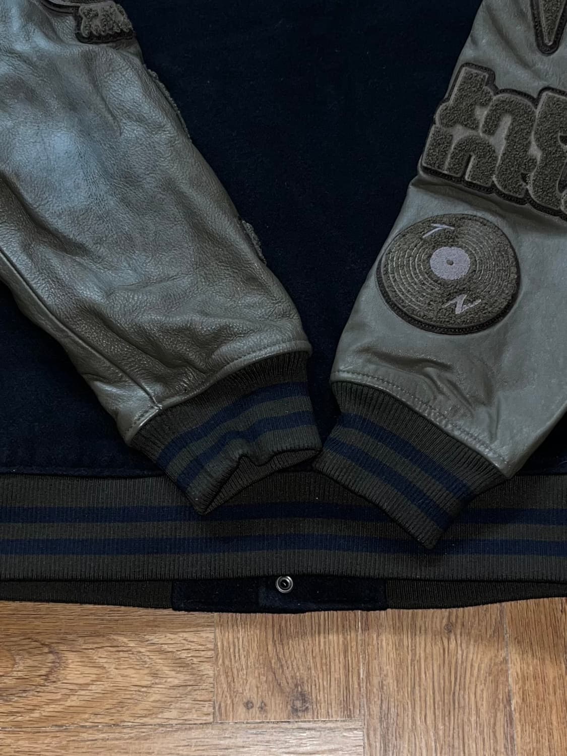 디스이즈네버댓 레코드 바시티자켓 상품이미지7