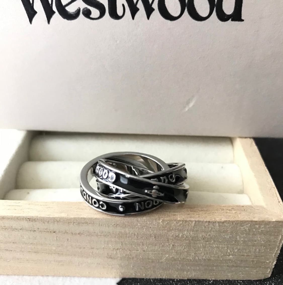 비비안웨스트우드 아카이브 레터링 orb 각인 3단 레이어링 반지 상품이미지2