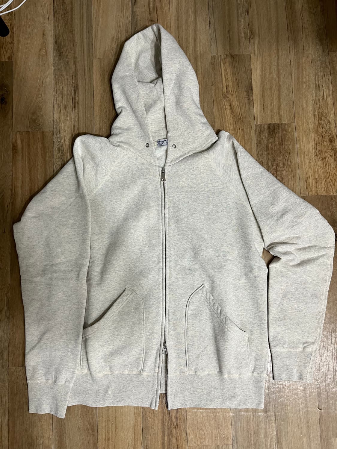 벨바쉰 후드집업 상품이미지1