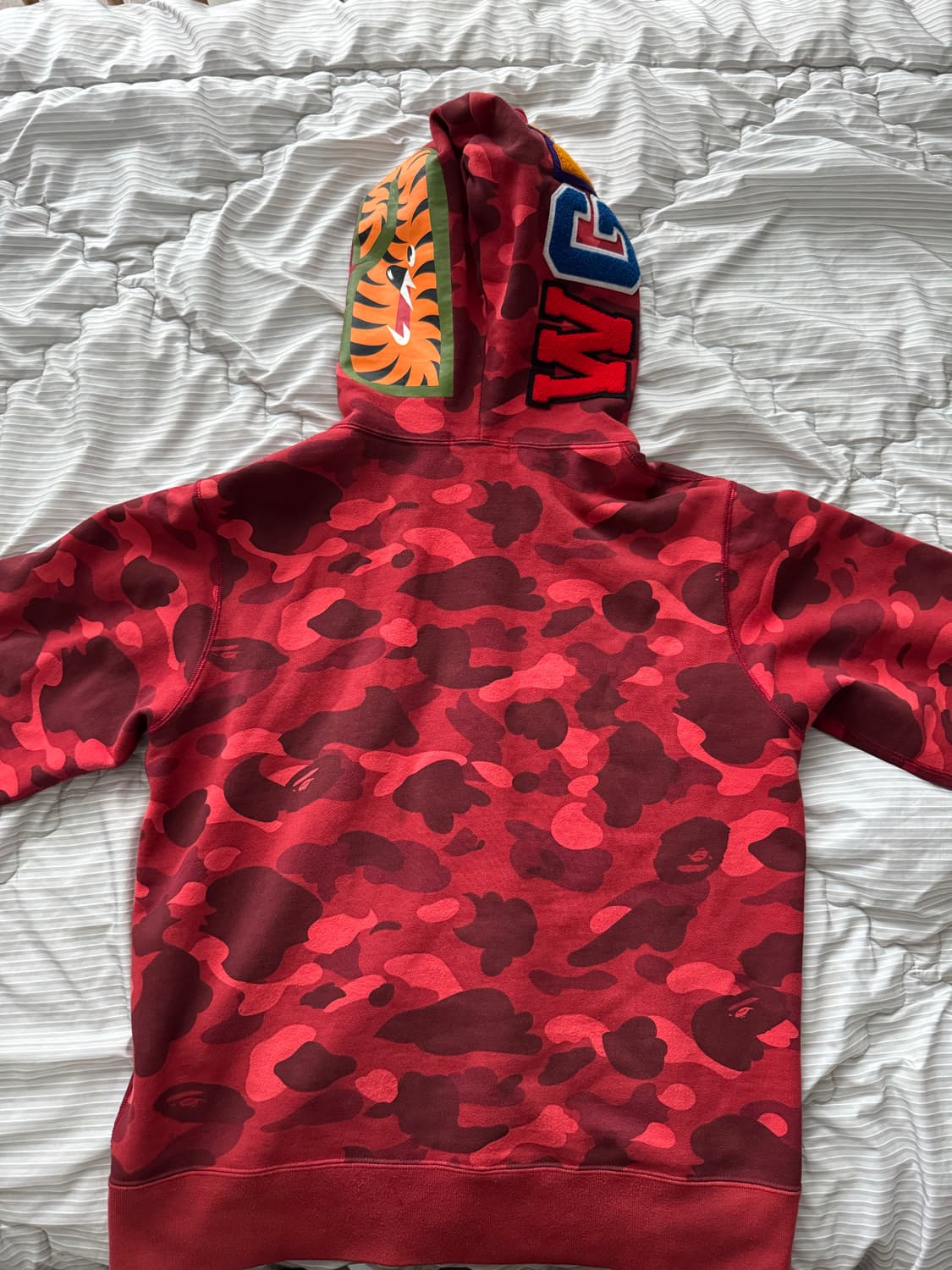 베이프 샤크 후드집업 판매합니다 상품이미지2