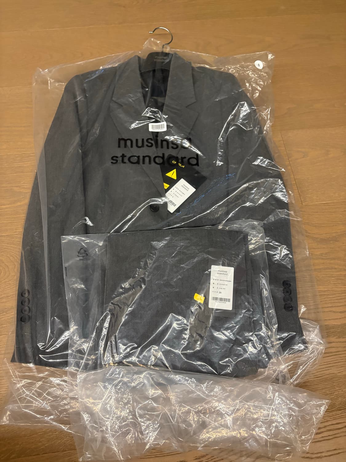 무신사 스탠다드  우먼즈 와이드 히든 밴딩 슬랙스 [미디엄 그레이] (원 상품이미지9