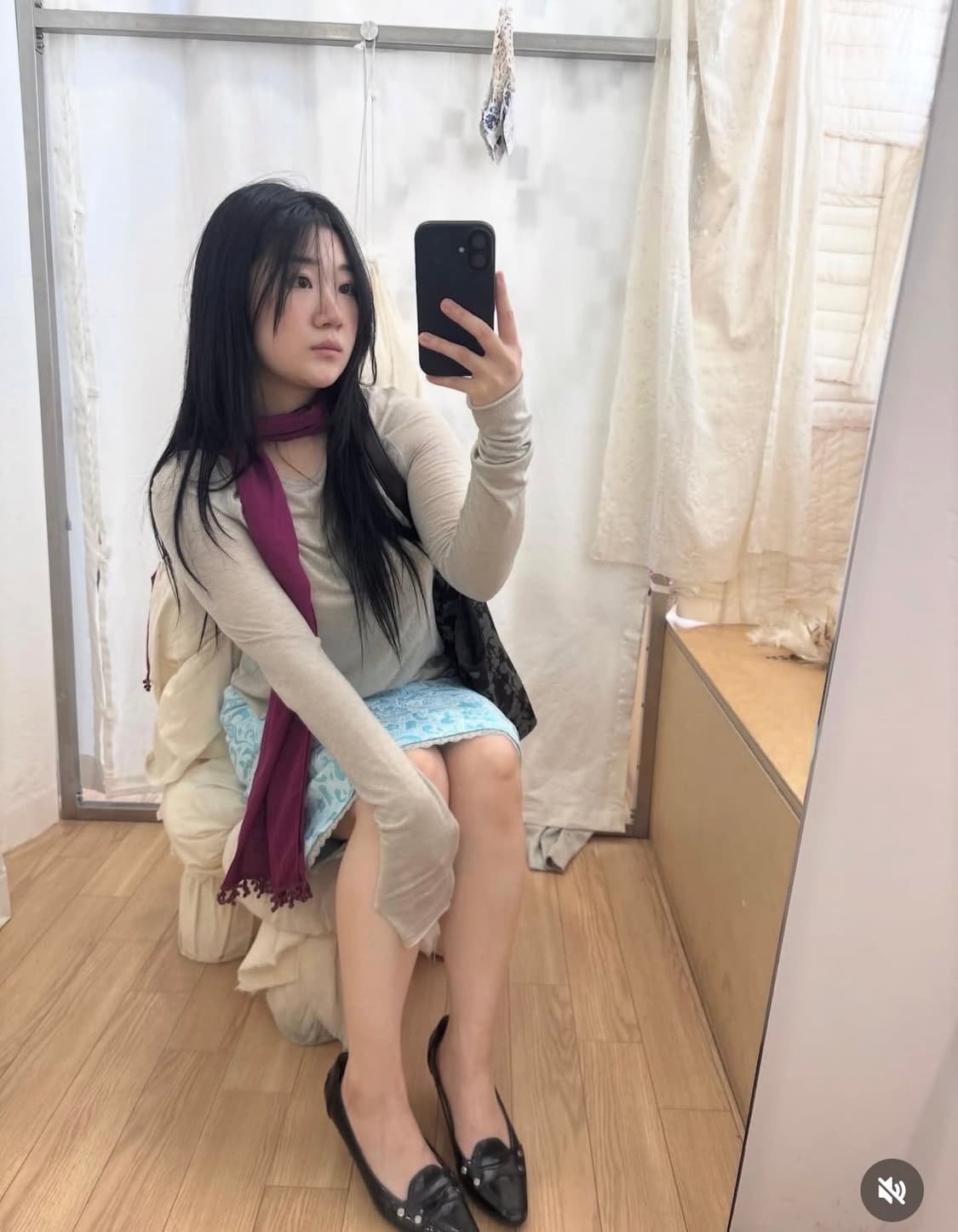 콜로신스 AE MIDI SKIRT SKY BLUE 상품이미지2