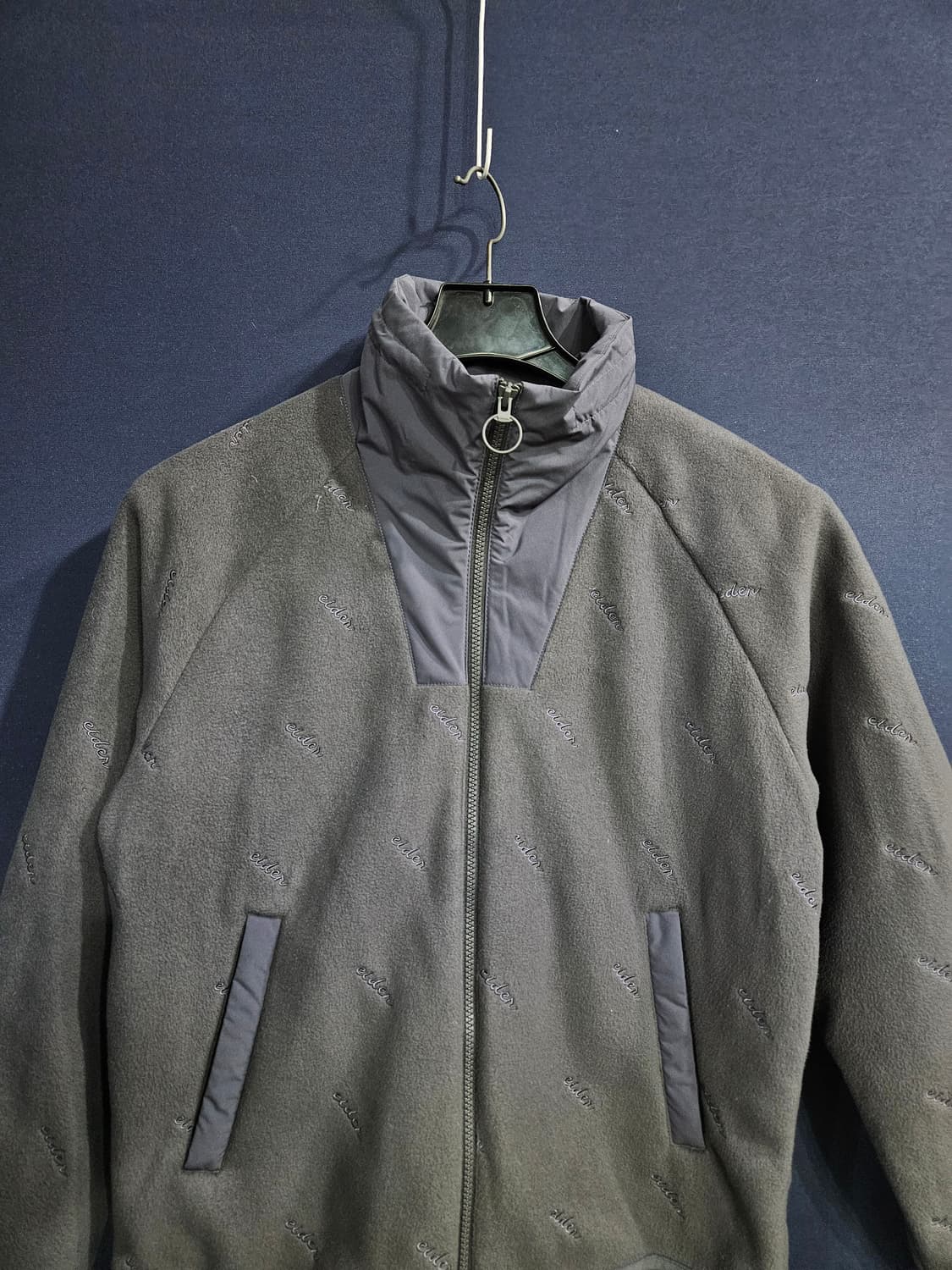 아이더 자수 로고패턴 그레이 남성 100 기모 집업자켓  상품이미지7