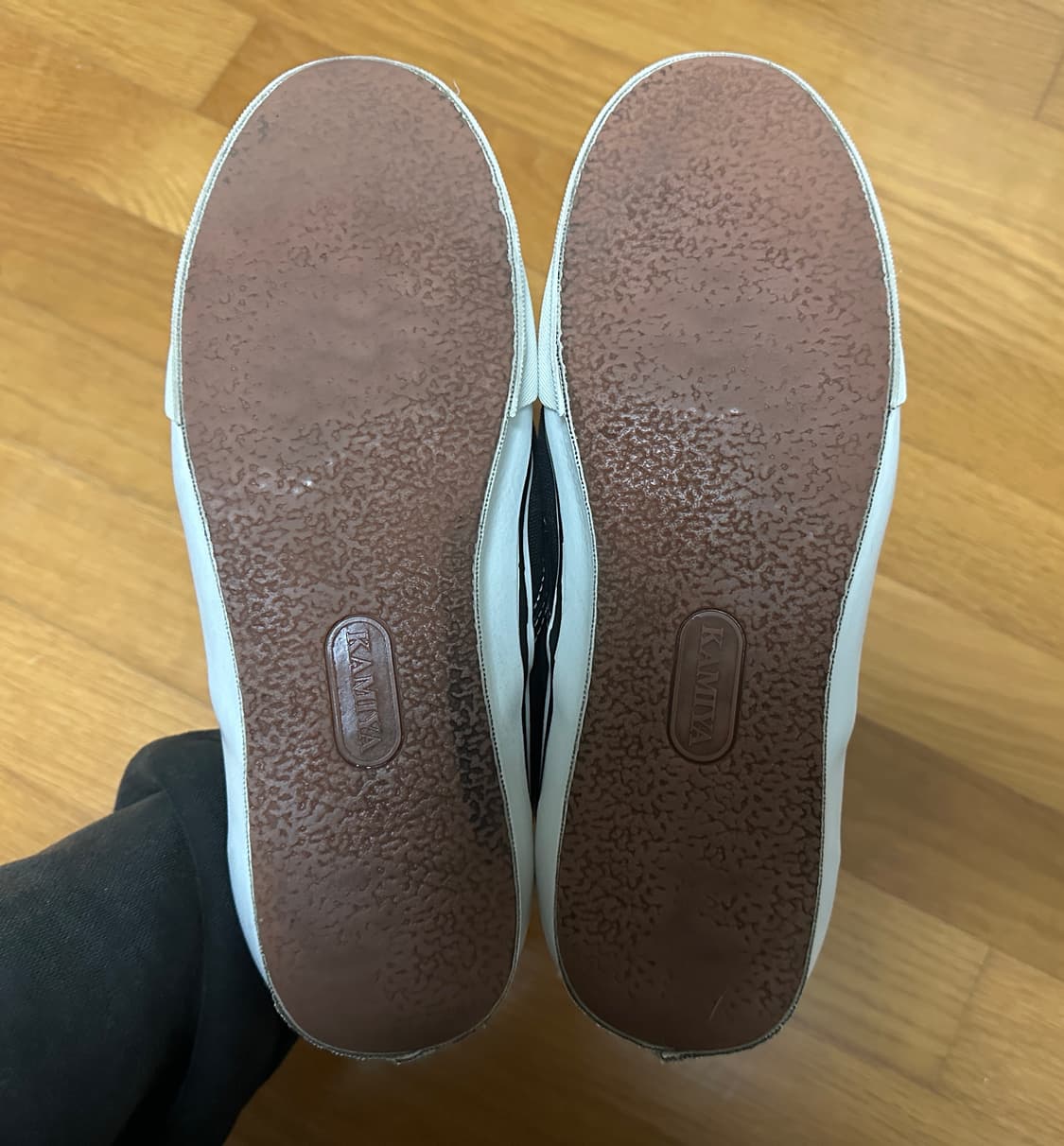 [44] 카미야 코넬 블랙 슬립온 G14FW701 상품이미지4