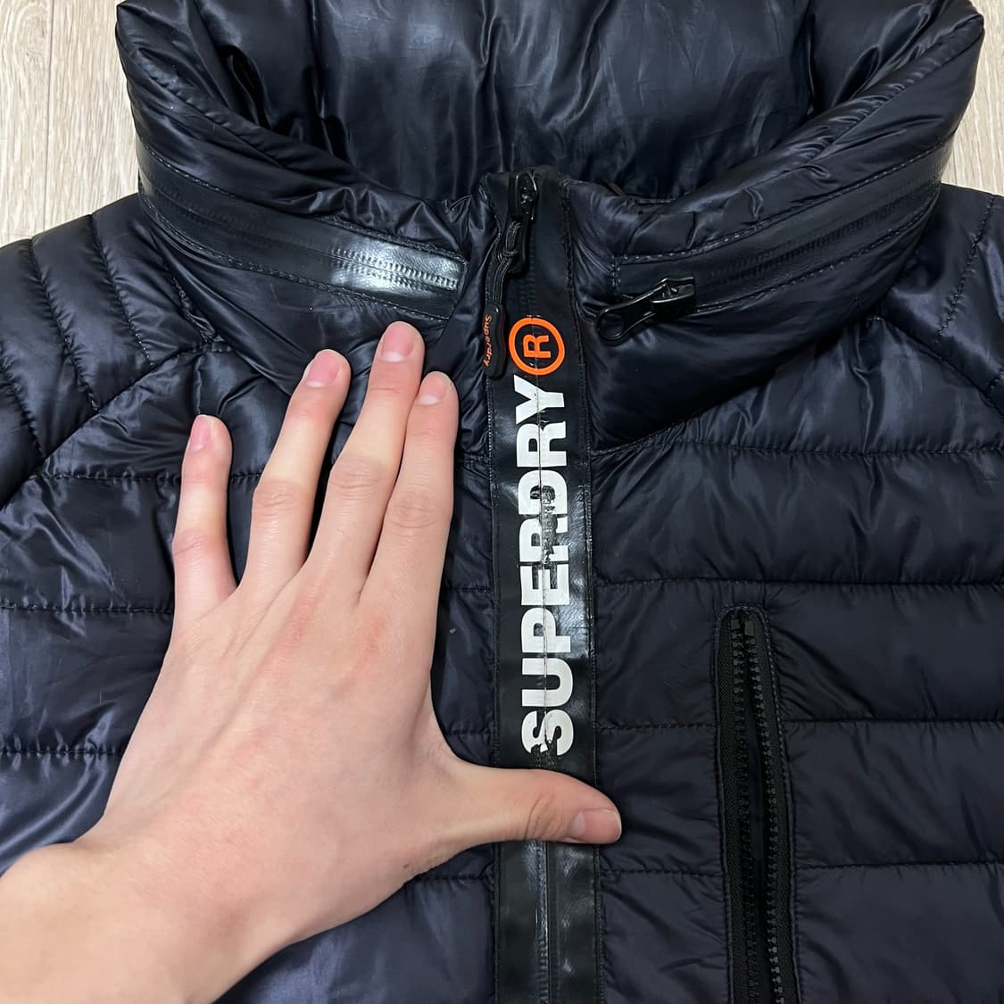 슈퍼드라이 재팬 그라데이션 라이트 경량패딩 자켓 L/100  상품이미지4