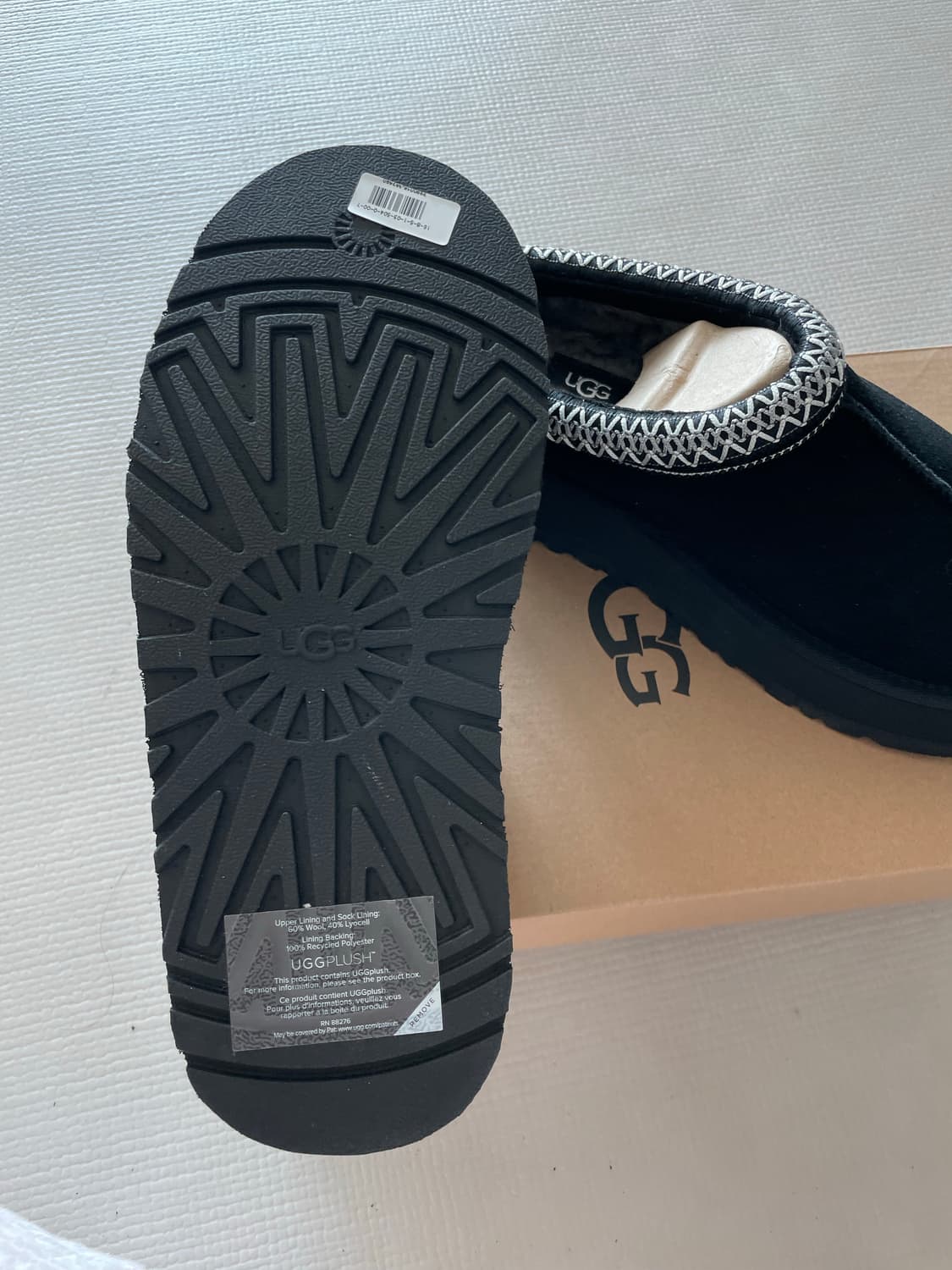 새상품 어그 타즈 블랙 240 상품이미지3