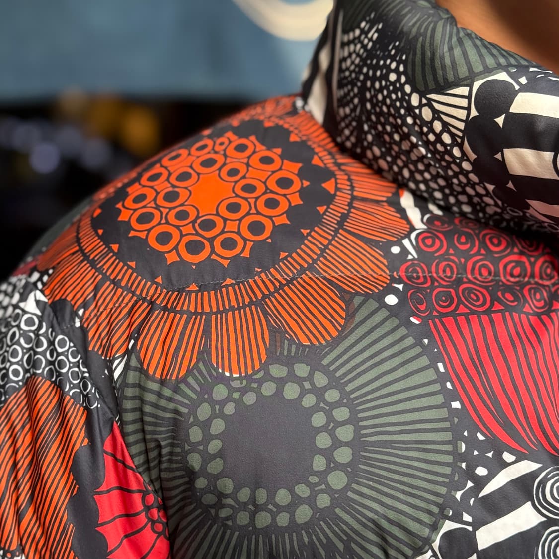 유니클로 x 마리메코 우먼 울트라 라이트 다운 코쿤 자켓 플라워 XL 상품이미지9