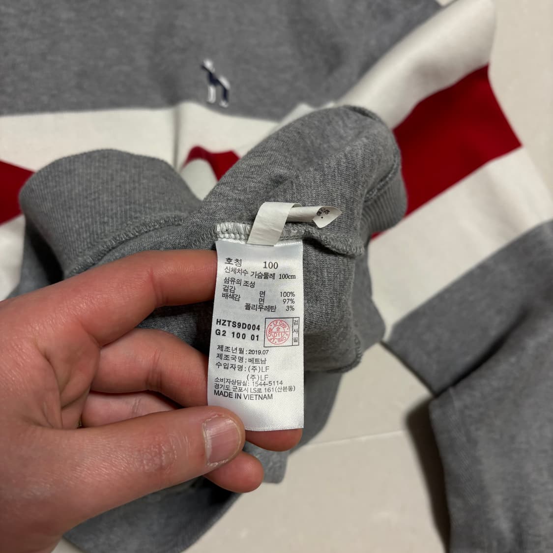 정품 헤지스 윔블던 빅플래그 배색 맨투맨 그레이 상품이미지9
