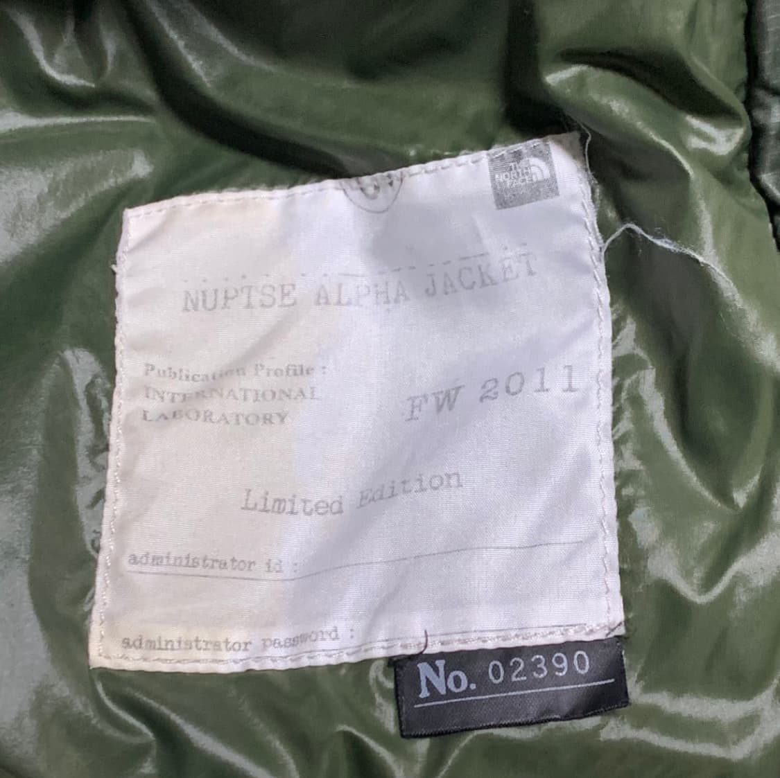 노스페이스 희귀 리미티드 카키눕시700 상품이미지9