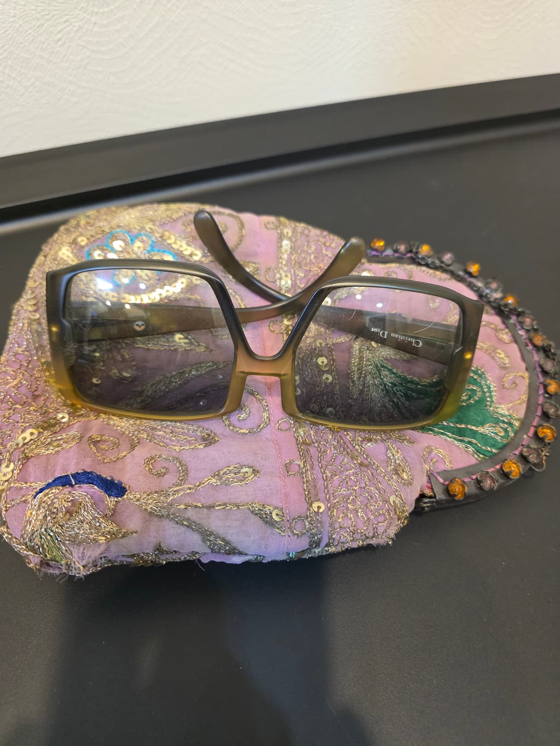 빈티지 체인 토트 자수 가방 상품이미지5