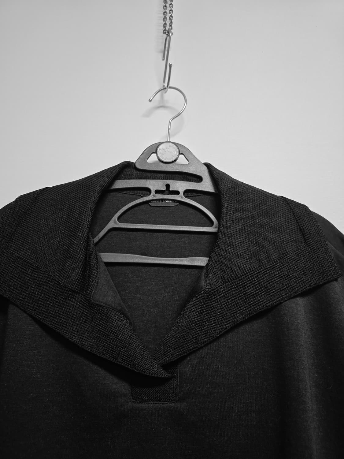 코데즈컴바인 블랙 세일러 카라 반팔 티셔츠 상품이미지2