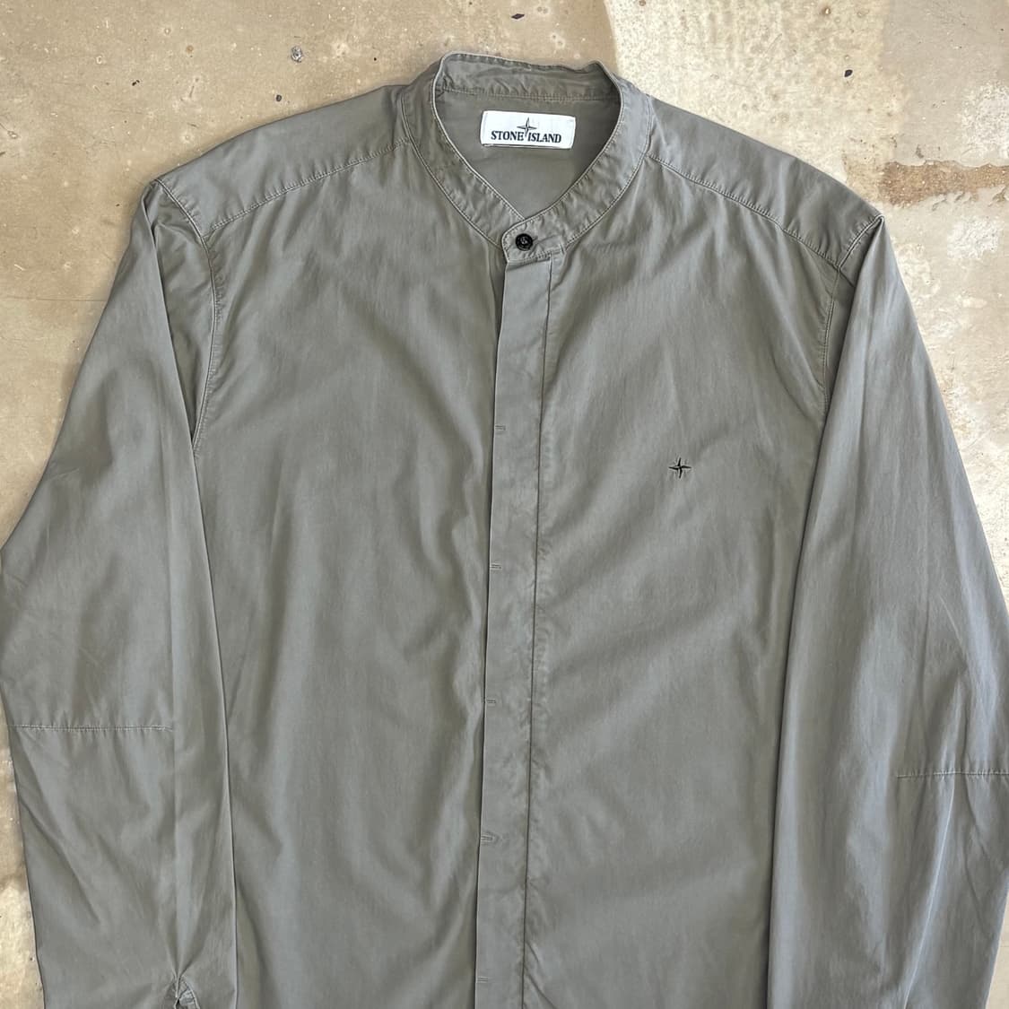 100 스톤아일랜드 19ss 베이지 셔츠 상품이미지1