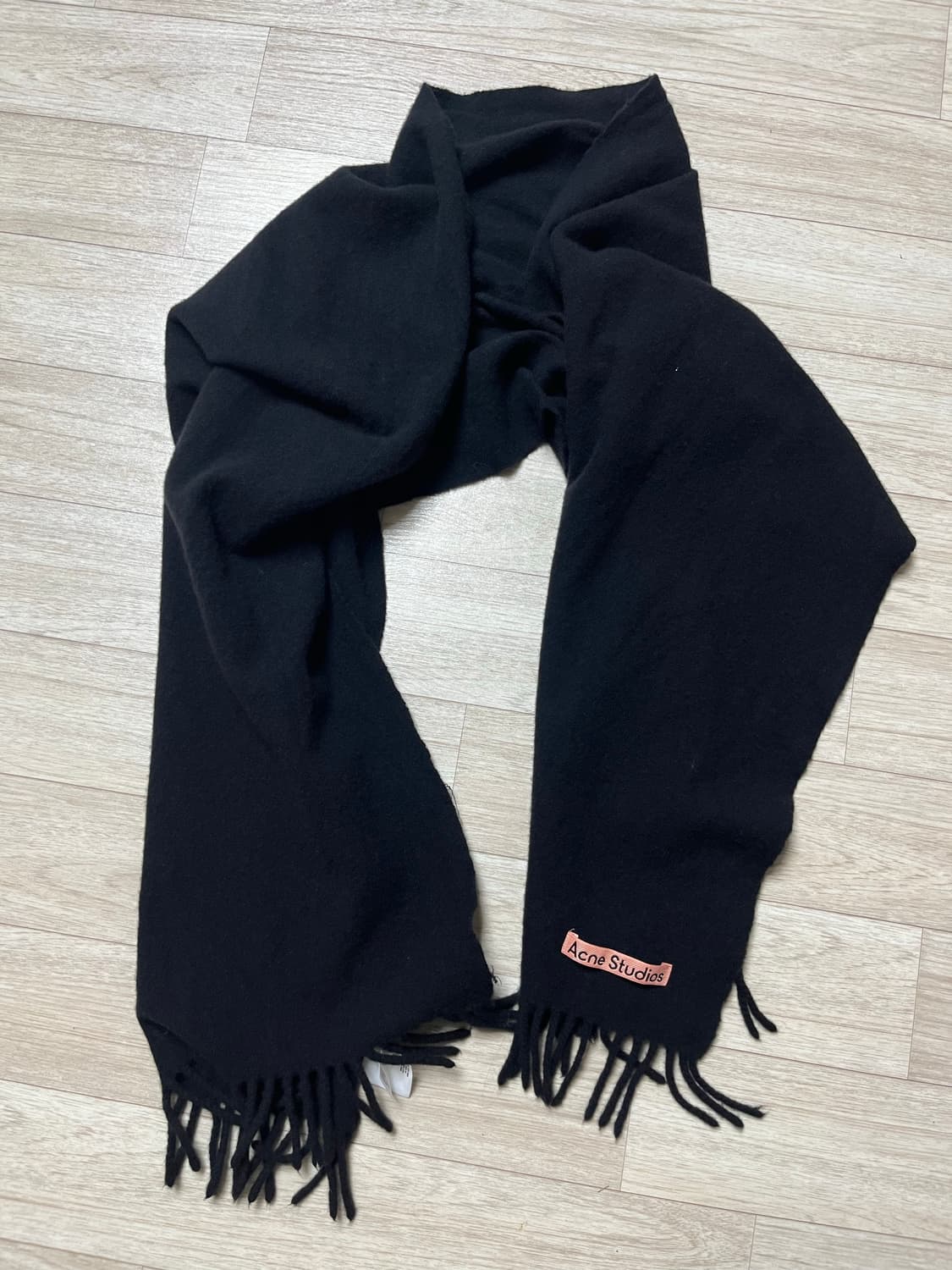 아크네 머플러 상품이미지1