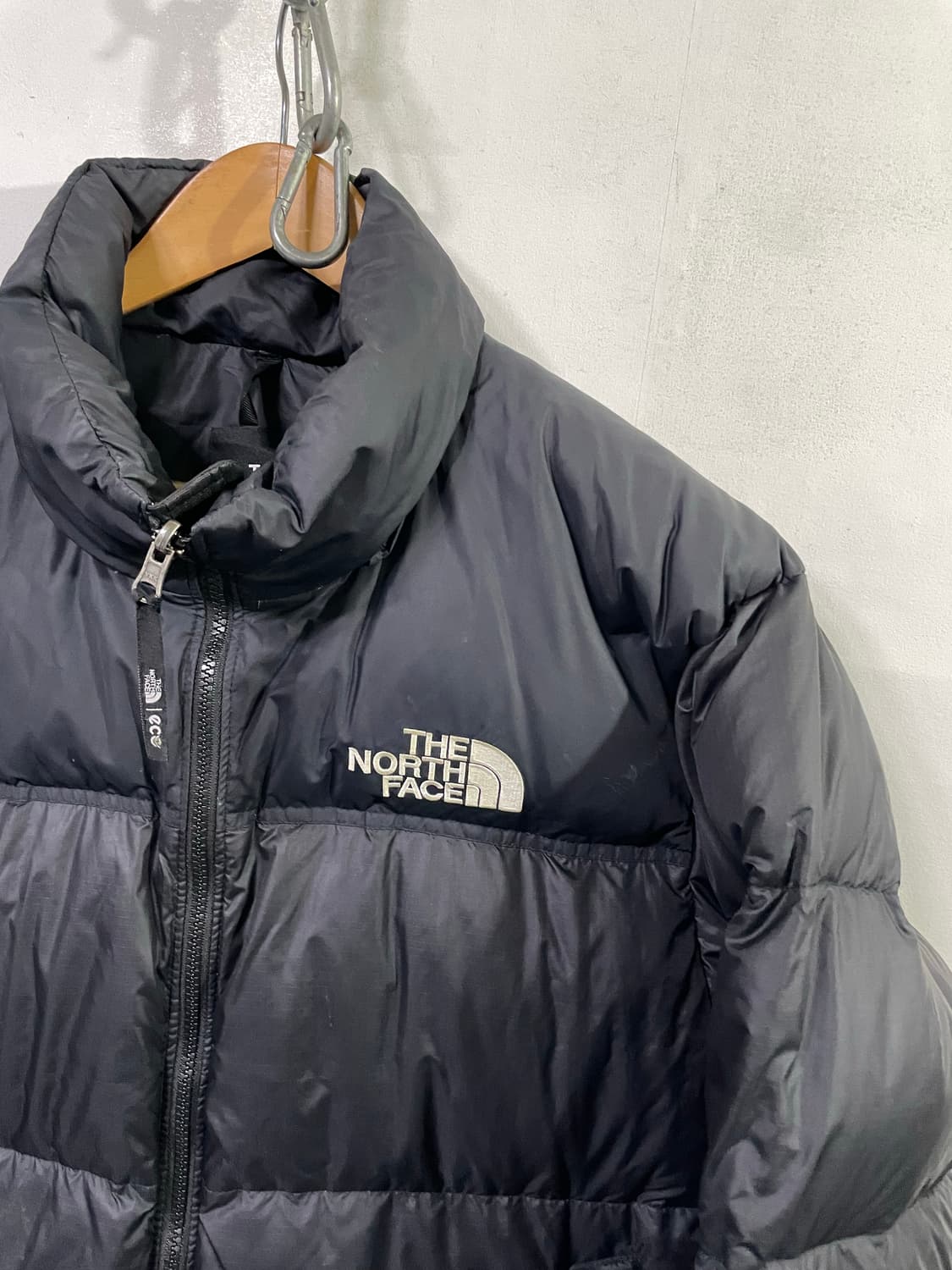 노스페이스 에코 눕시 블랙 패딩 100-105 사이즈 상품이미지3