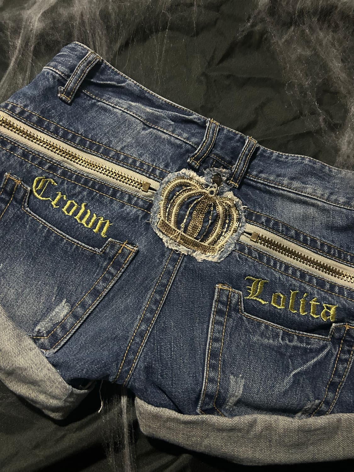 crown detailed denim shorts 상품이미지2