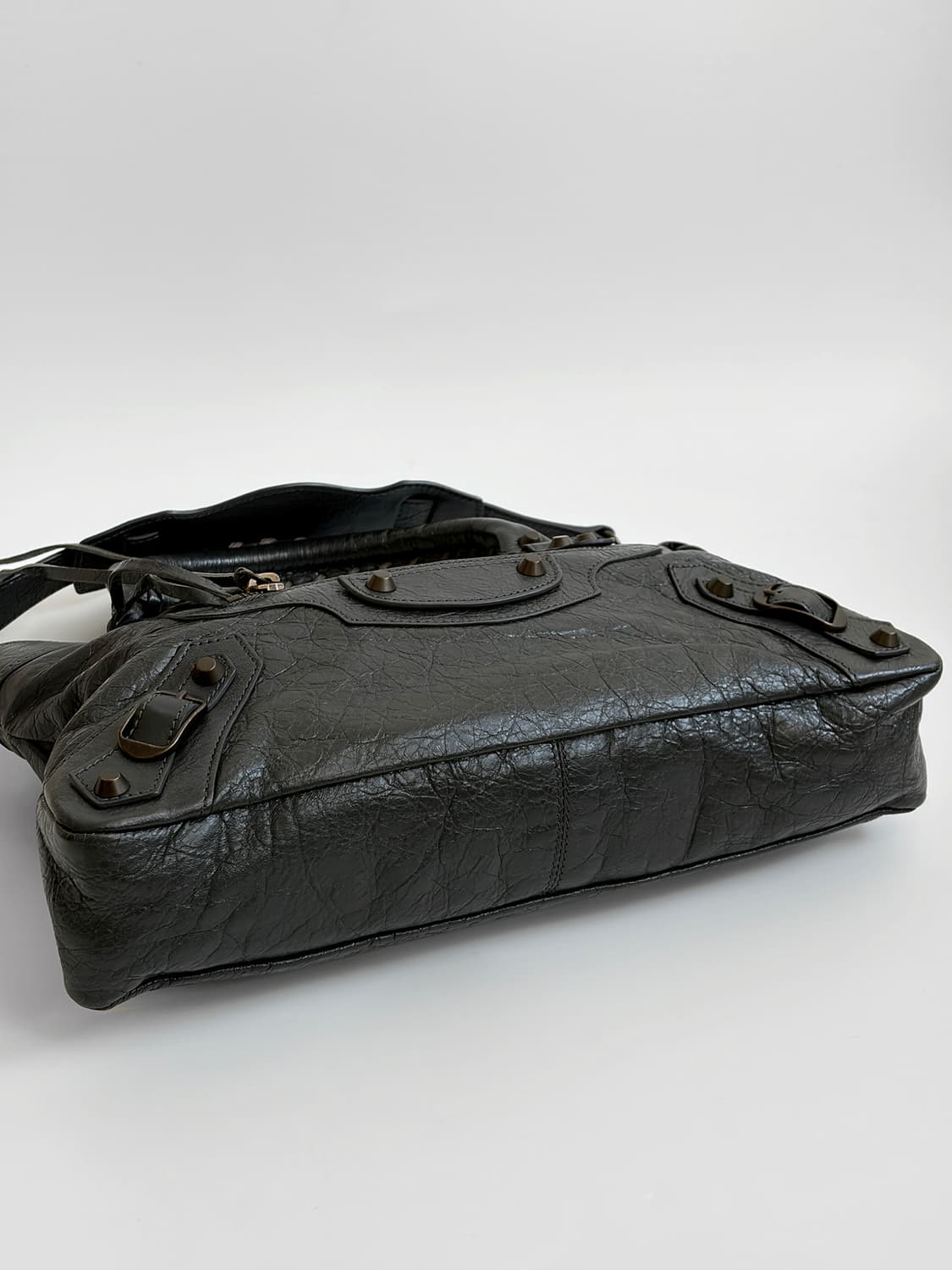 발렌시아가 클래식 퍼스트백 판매합니다. 상품이미지8