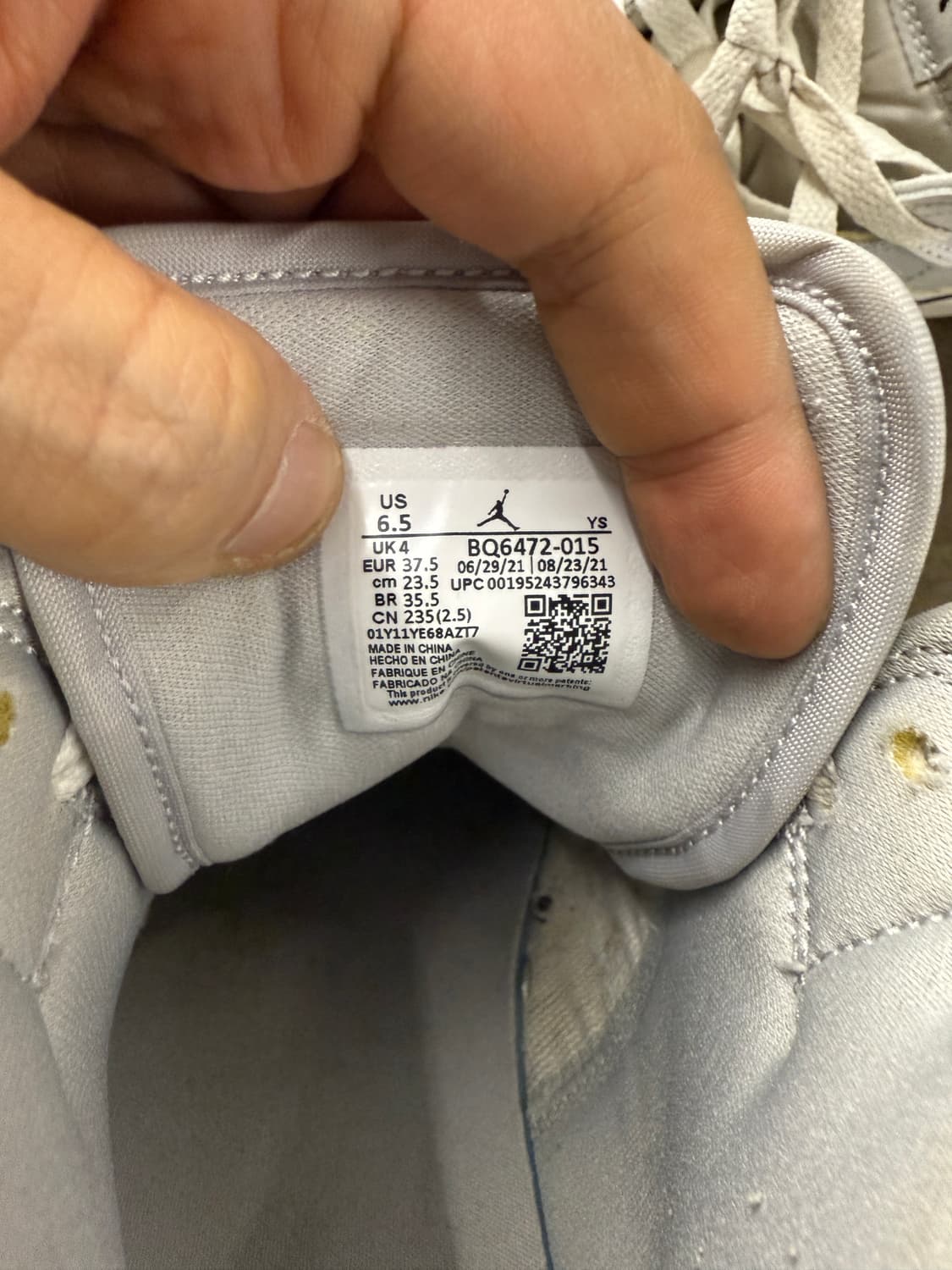 나이키 에어 조던 1 미드 그레이 포그 235 상품이미지4