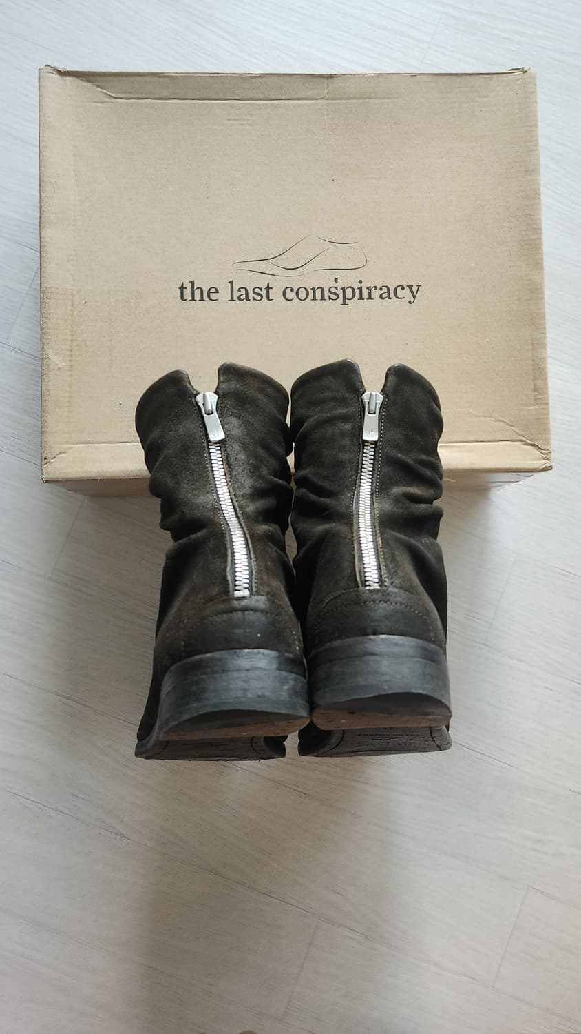 The last conspiracy waxed suede boots 상품이미지6