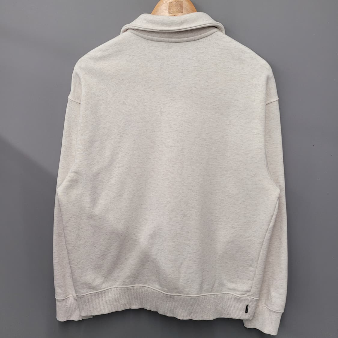 커버낫 클로버 카라 하프 집업 맨투맨 헤더그레이 상품이미지2