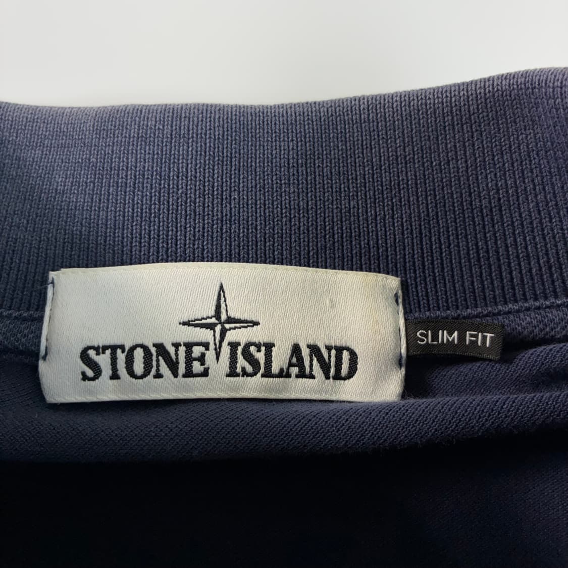 Stone island  스톤아일랜드 슬림핏 피케 네이비 폴로셔츠  상품이미지4