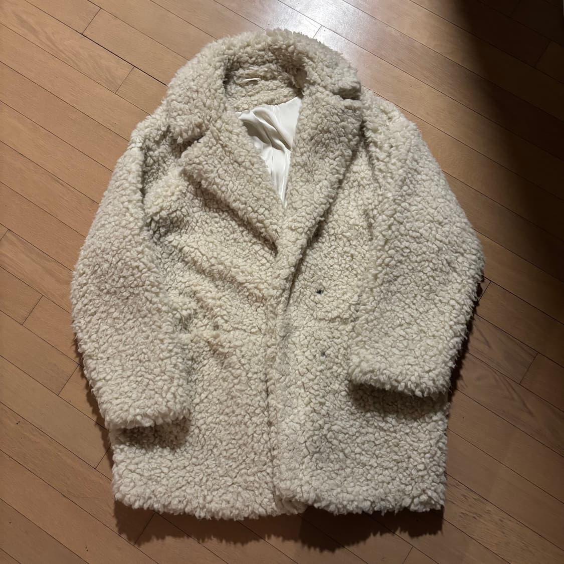 앤아더스토리즈 아이보리 퍼 코트 상품이미지1