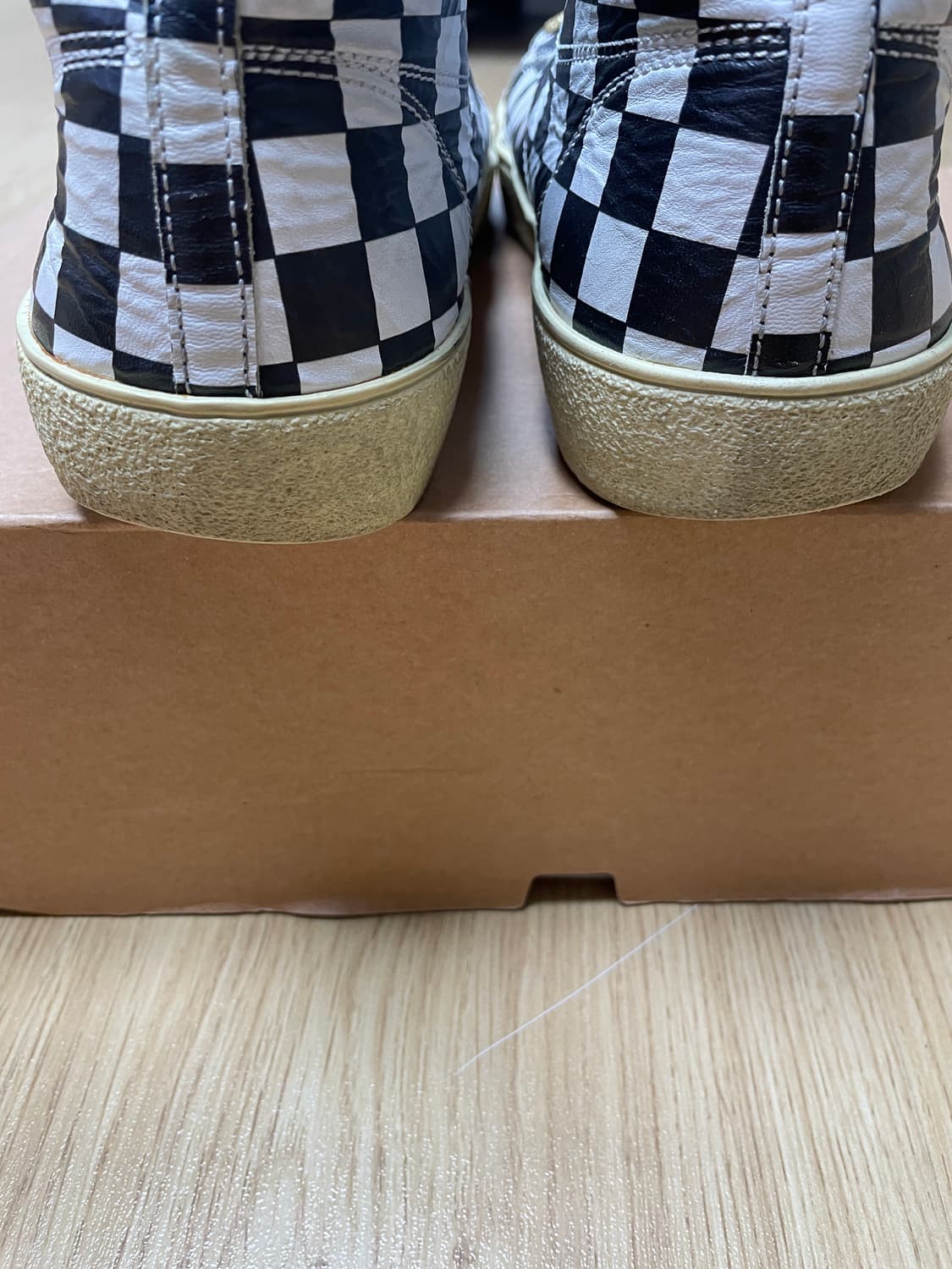 생로랑 체커보드 스니커즈 하이탑 42 상품이미지3