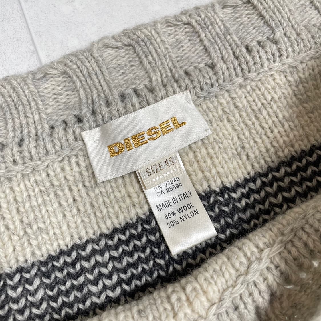 디젤 DIESEL 베이지 체크패턴 오프숄더 니트 원피스 XS 상품이미지2
