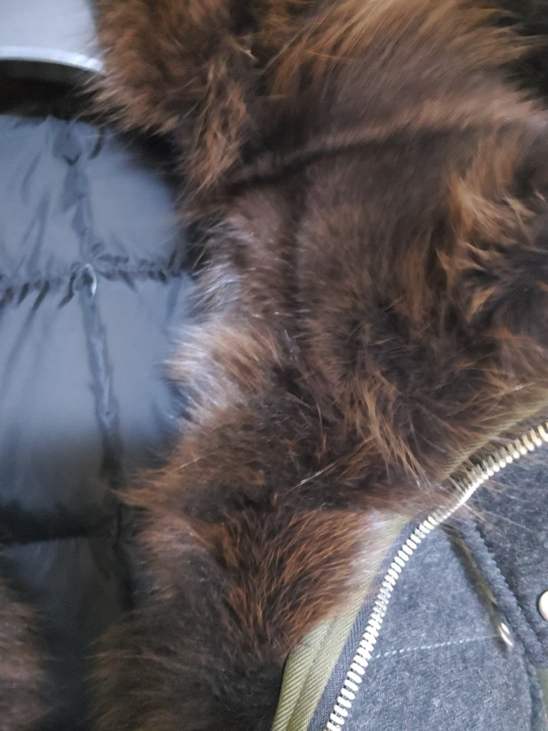 시스템옴므 폭스퍼 라쿤퍼 패딩 팝니다 상품이미지3