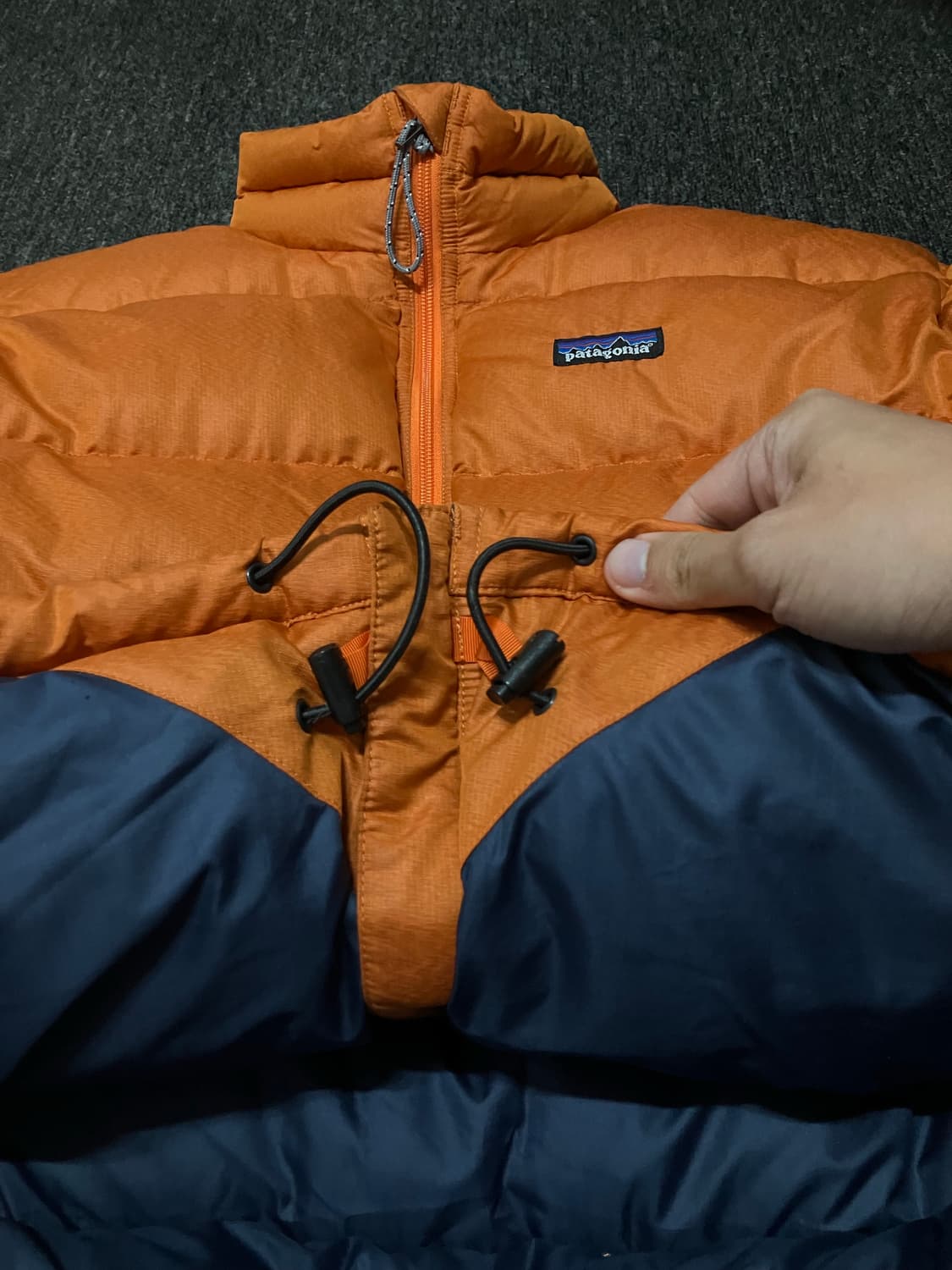 파타고니아 패커블 구스다운 패딩 오렌지 상품이미지2