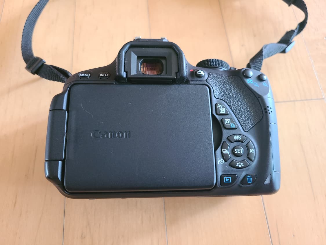 캐논 EOS 700D 카메라 (5,500컷 상태 좋음) 상품이미지3