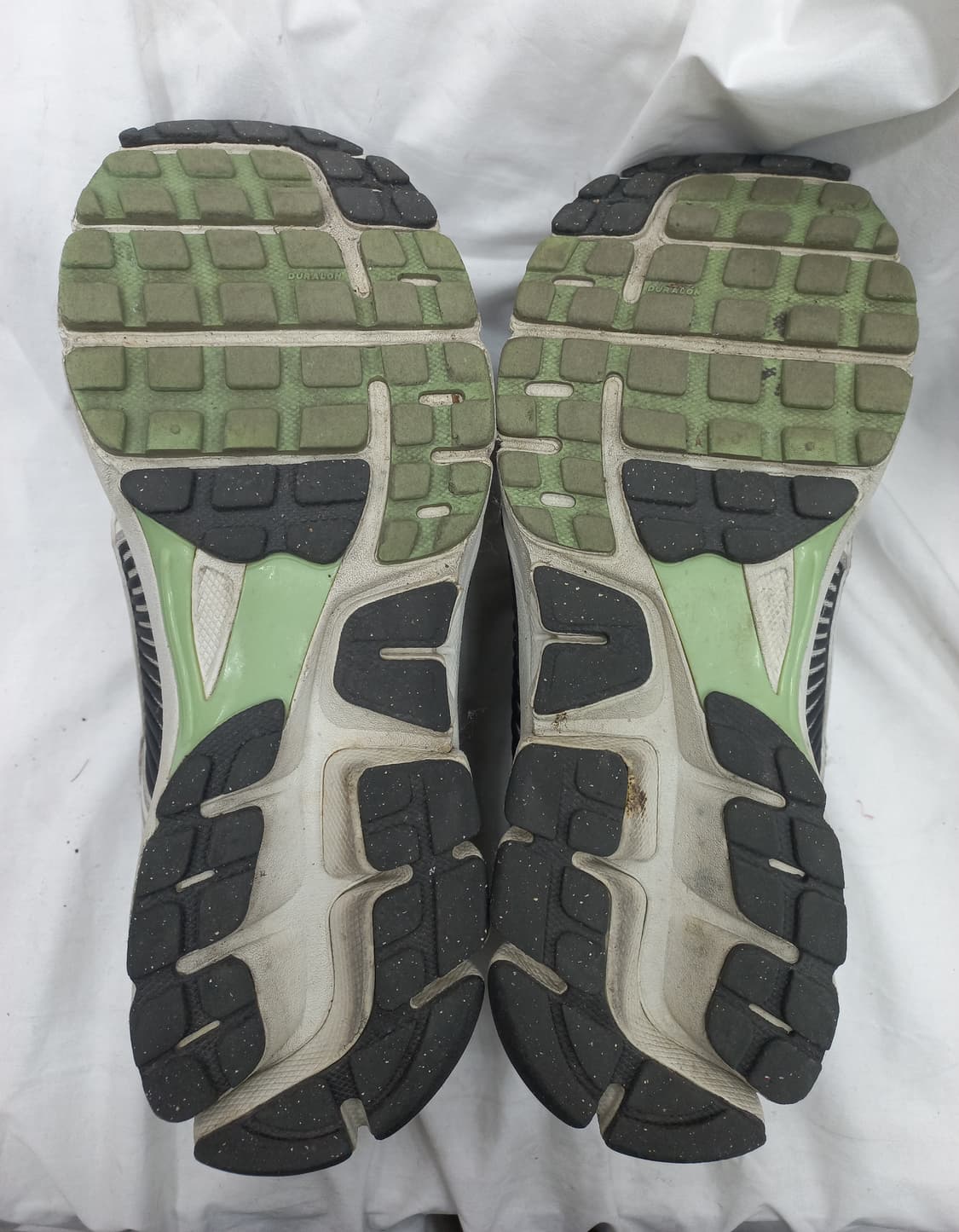 나이키 줌 보메로 5 운동화 275mm 상품이미지5