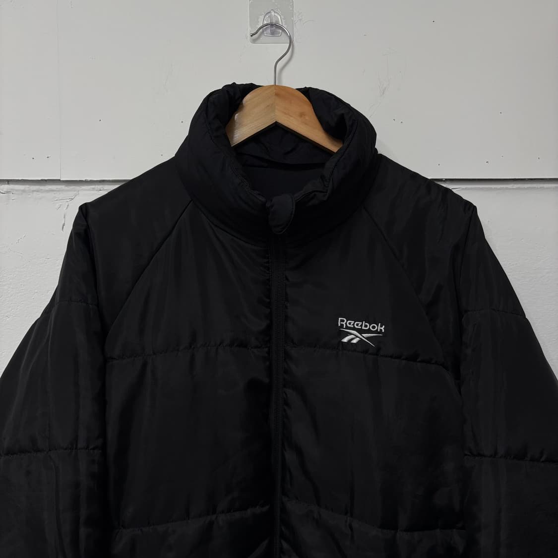 리복 블랙 리버시블 패딩 점퍼 상품이미지4