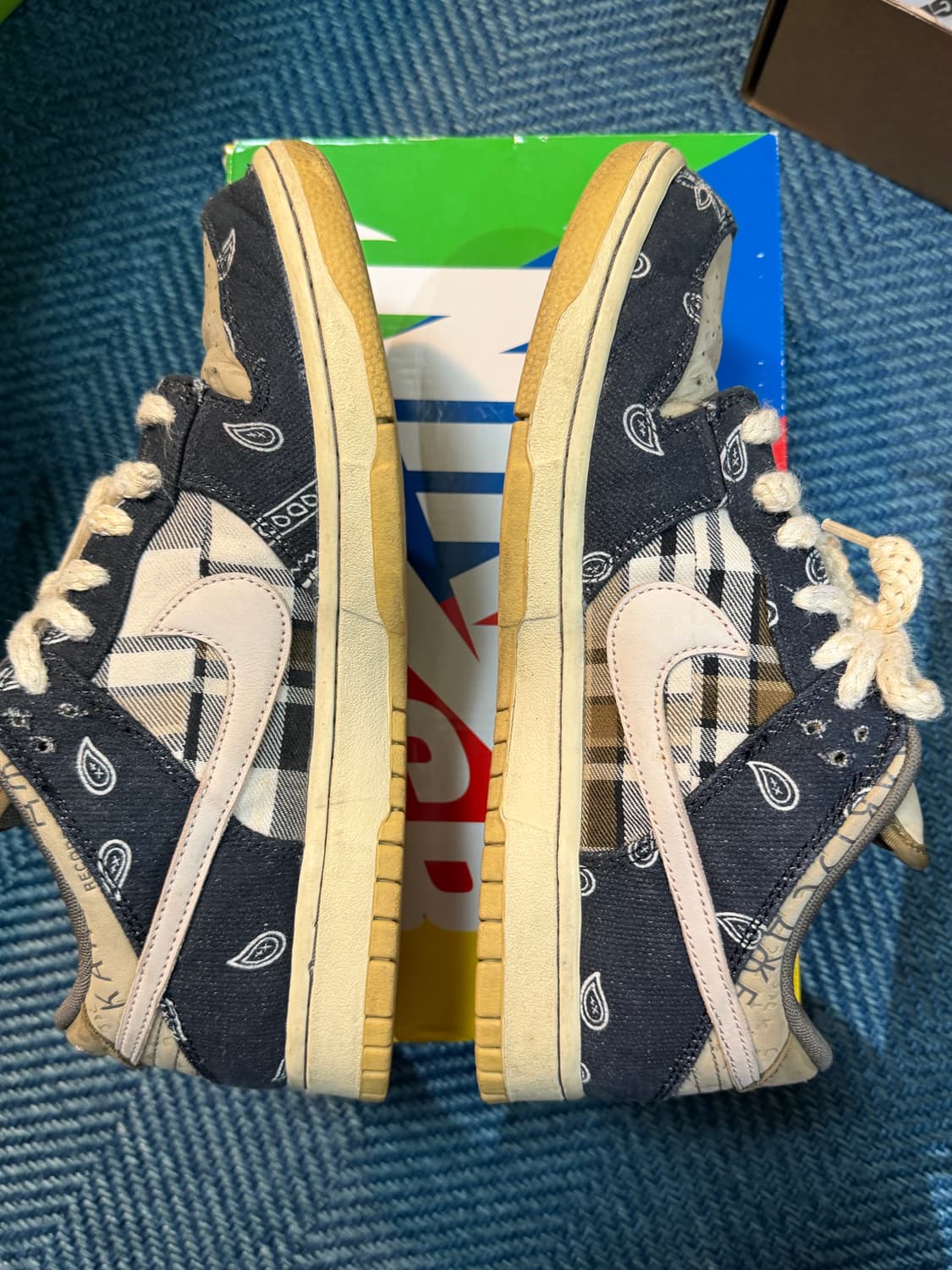 트래비스 스캇 덩크 로우 270 상품이미지3