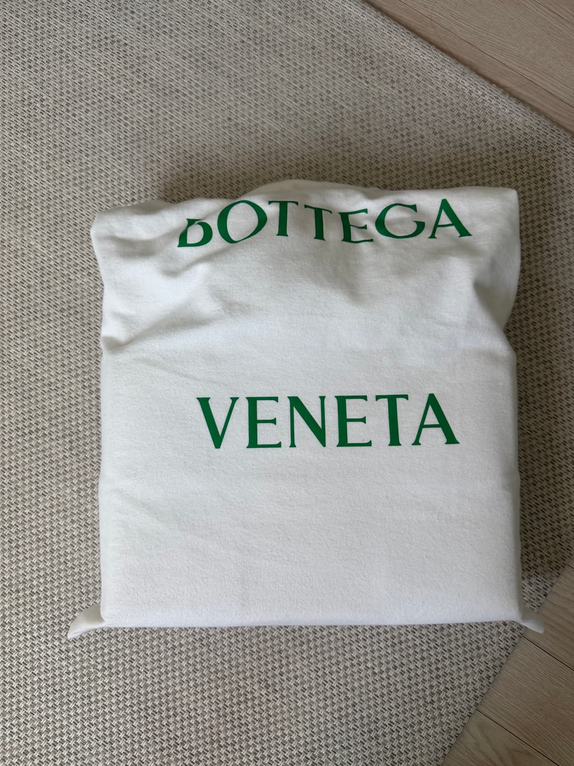 보테가 베네타 아르코 토트 미디엄 상품이미지2