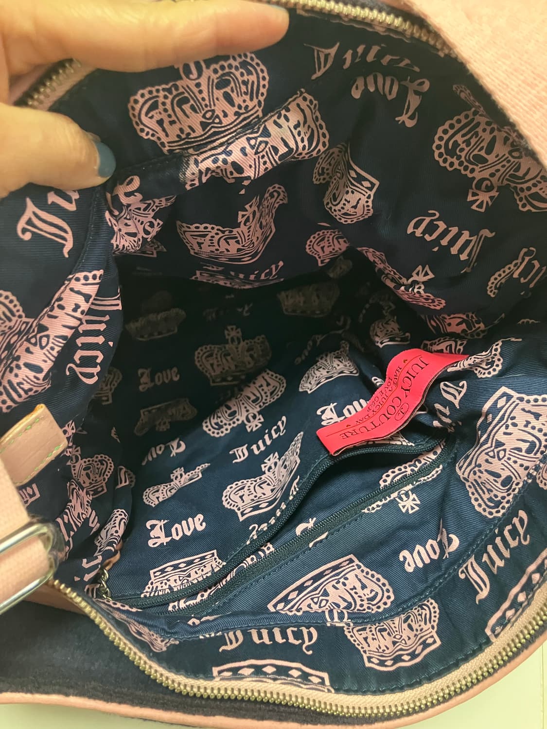 y2k 쥬시 꾸뛰르 juicy couture 숄더백 크로스백 벨루어 비치 상품이미지4