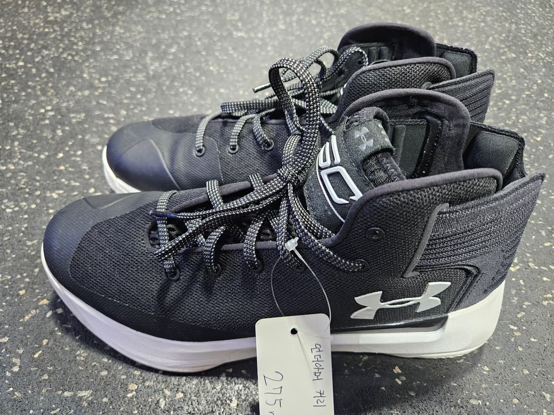 언더아머 커리 3 zero 블랙 275mm 상품이미지1