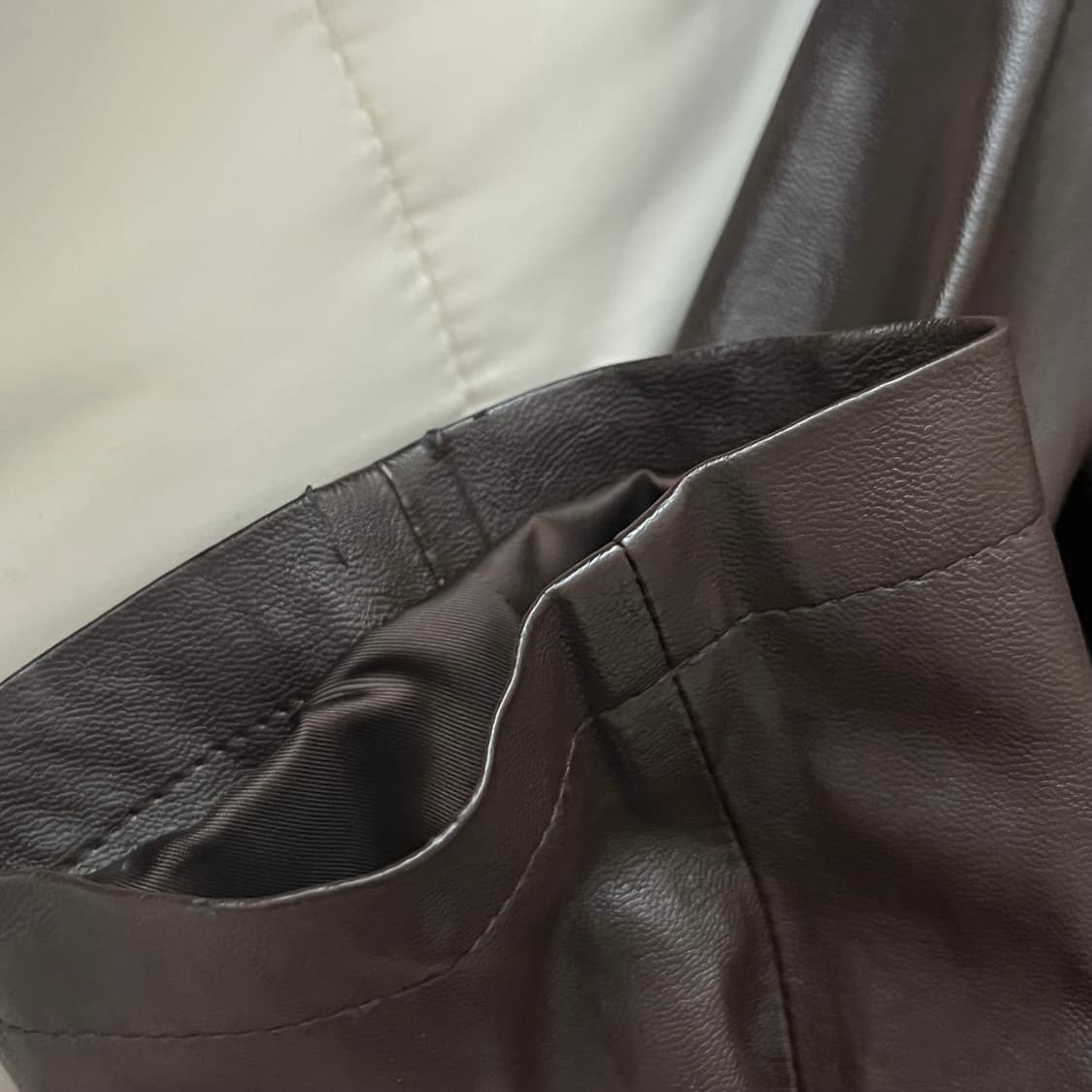 파사드패턴 오버핏 레더자켓 상품이미지5