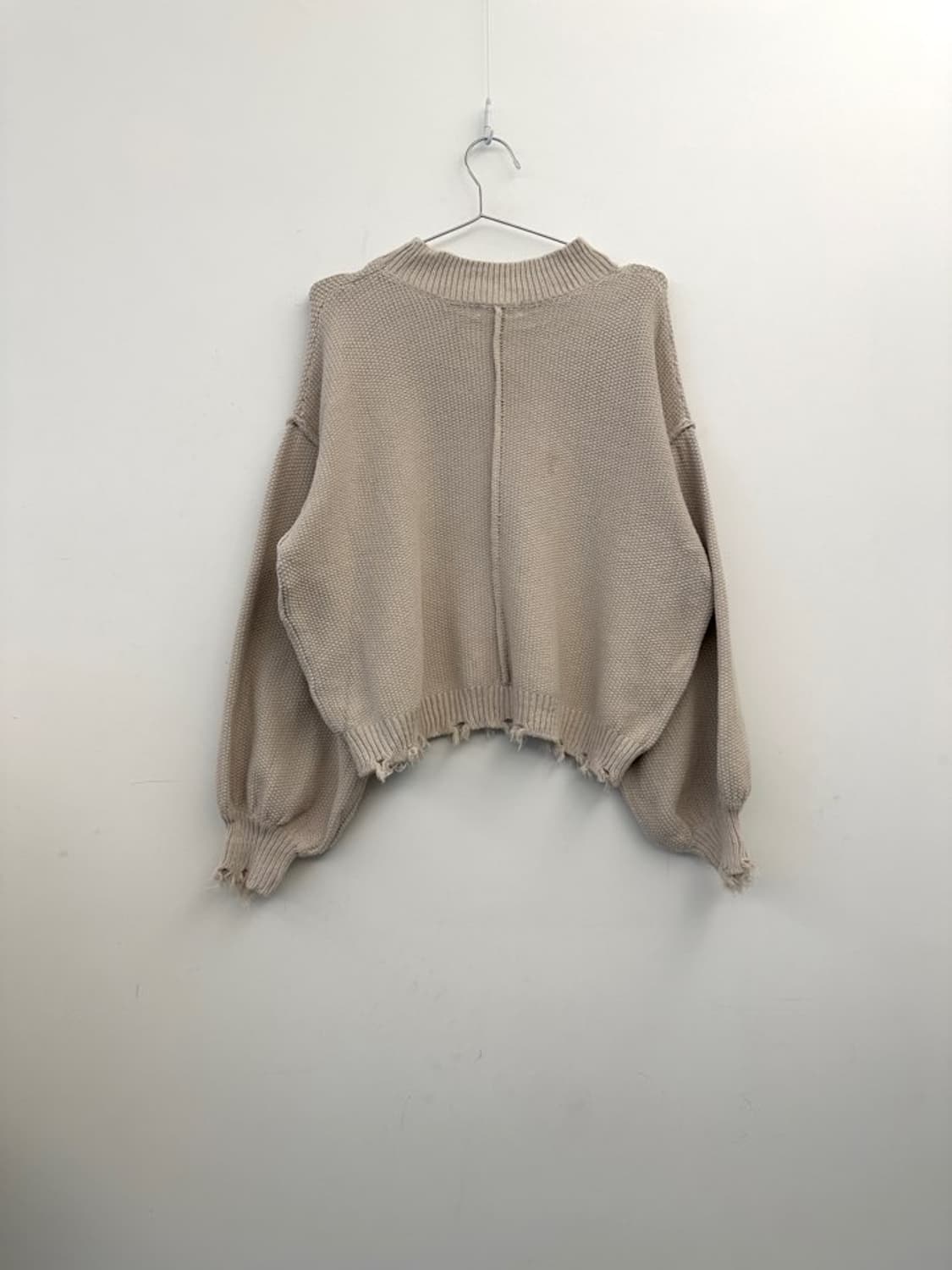 Grunge tassel trimming knit / ivory 상품이미지5