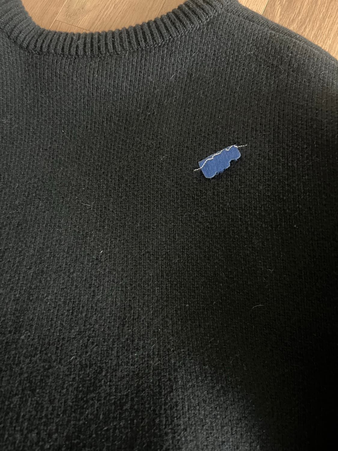 아더에러 포트레이트 트로피 니트블랙A1 상품이미지4