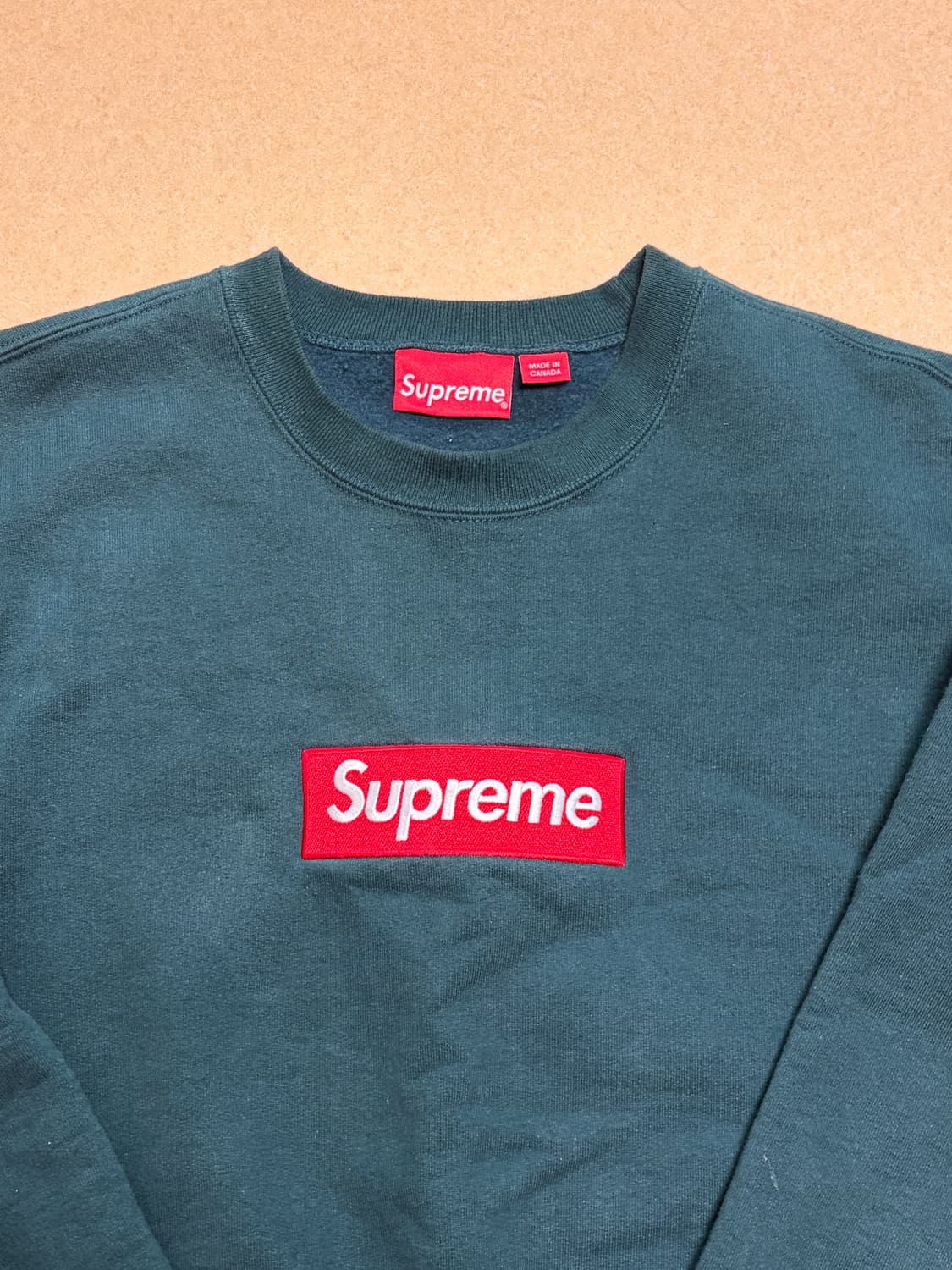 Supreme 22fw box logo crewneck 상품이미지4