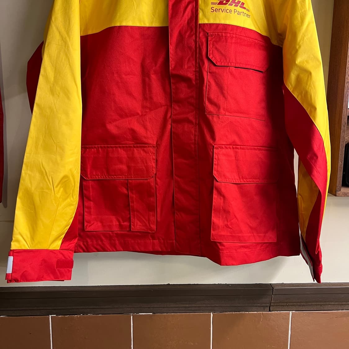 DHL Windbreaker Large Size (105~110) 상품이미지3