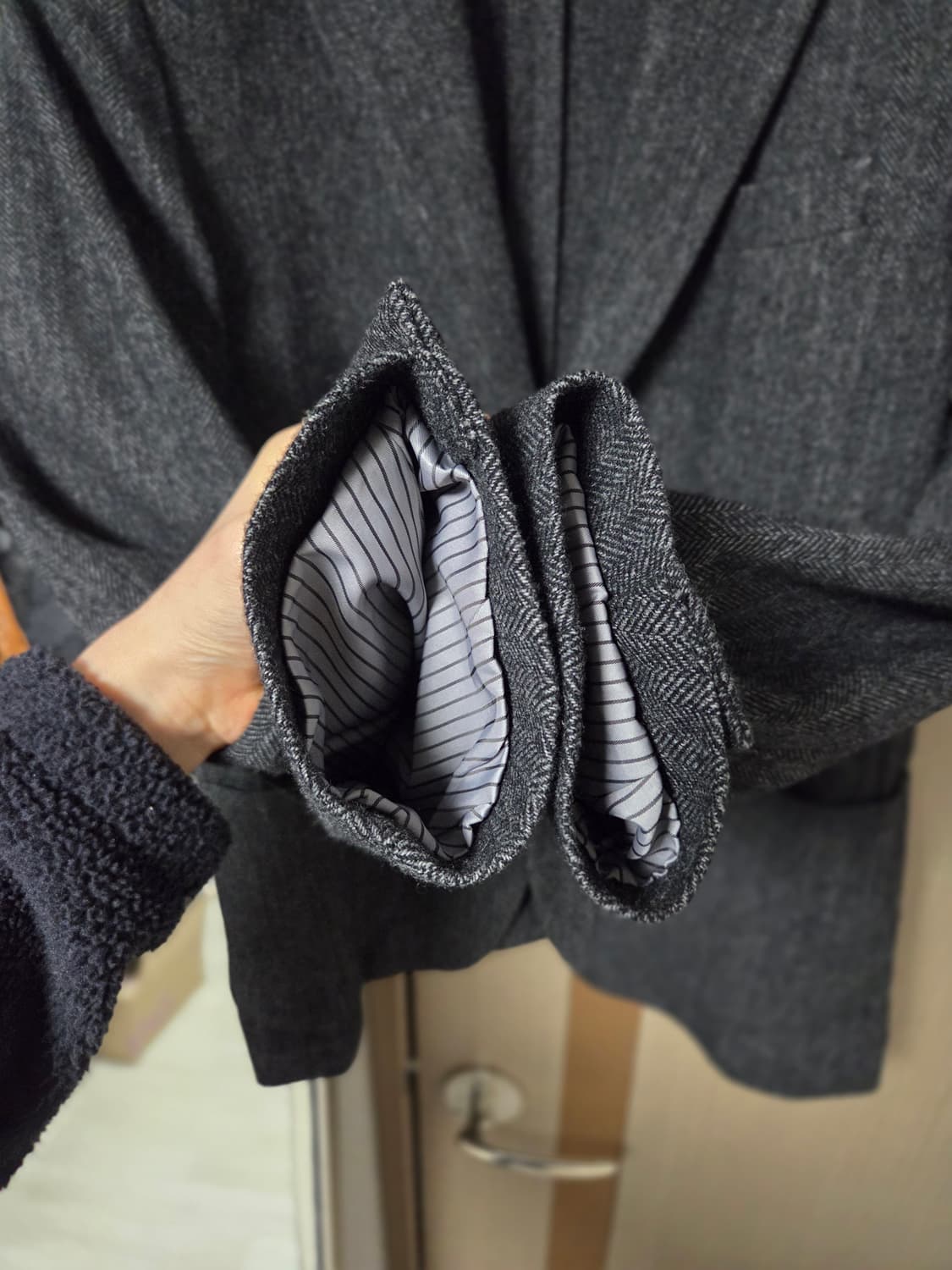 유니클로 헤링본 블레이저 그레이 L (105) 상품이미지4