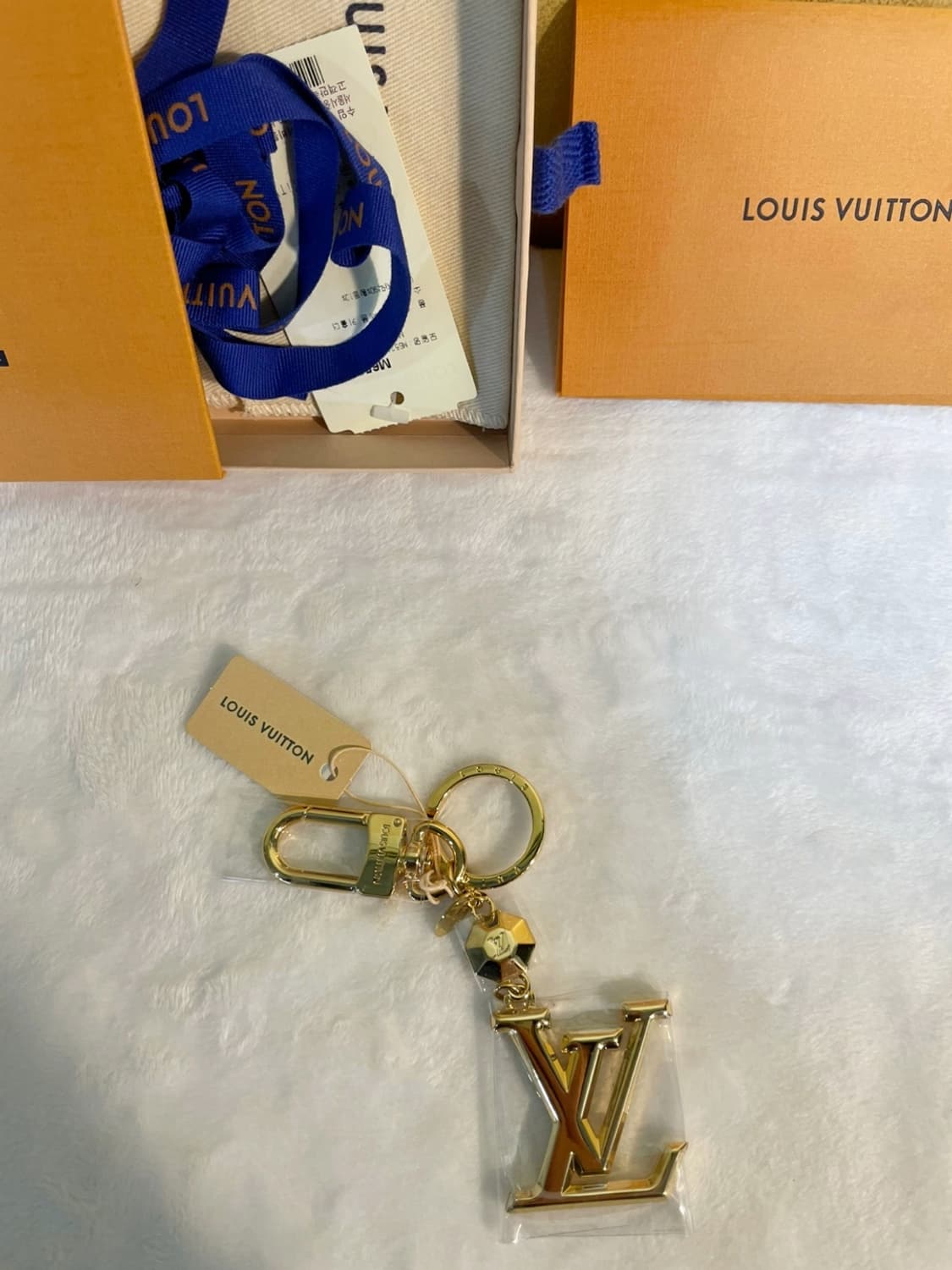 루이비통 LV 파셋 키홀더 골드 상품이미지5