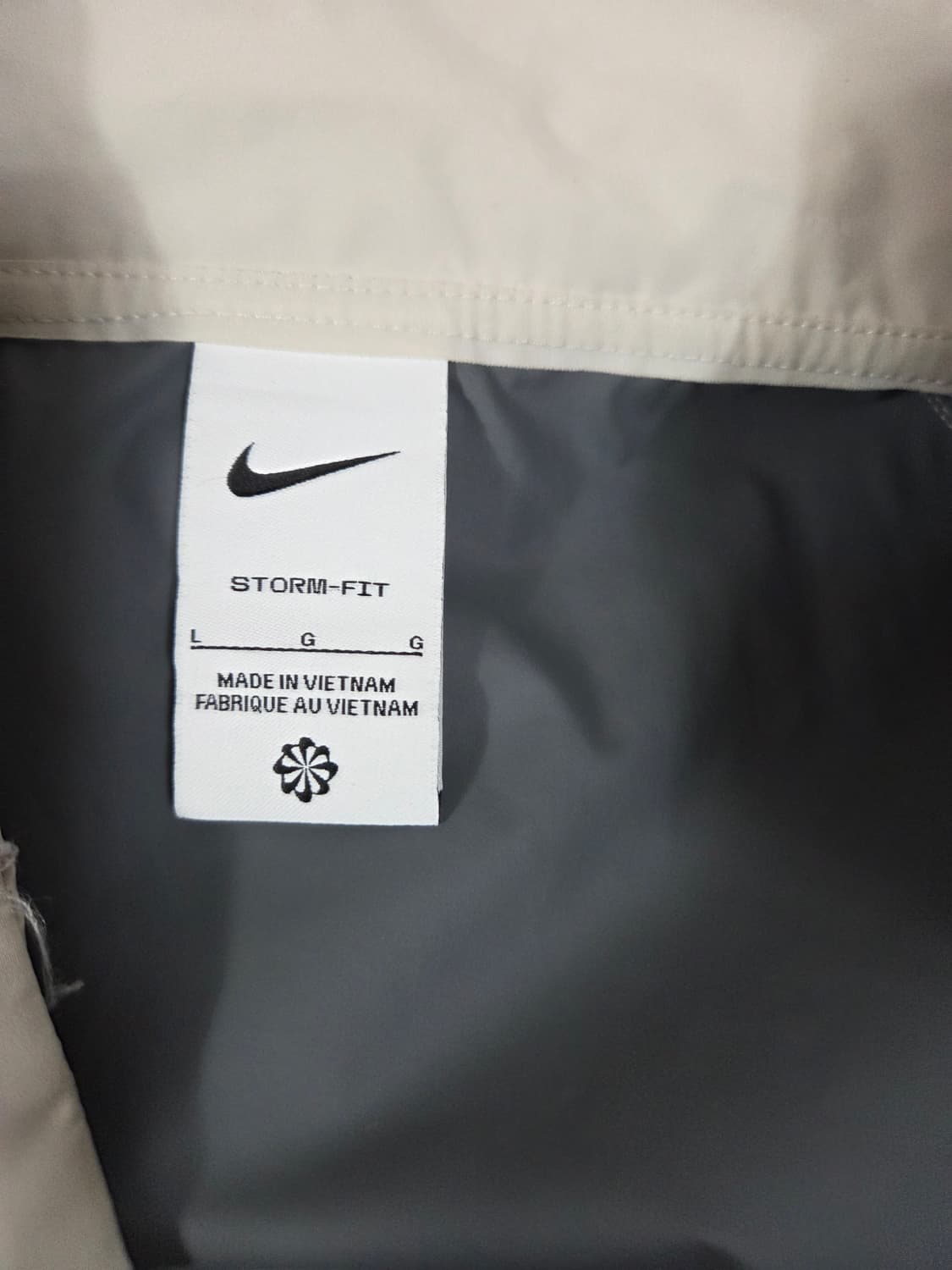 (W) 나이키 스톰 핏 스위프트 러닝 자켓 라이트 상품이미지4