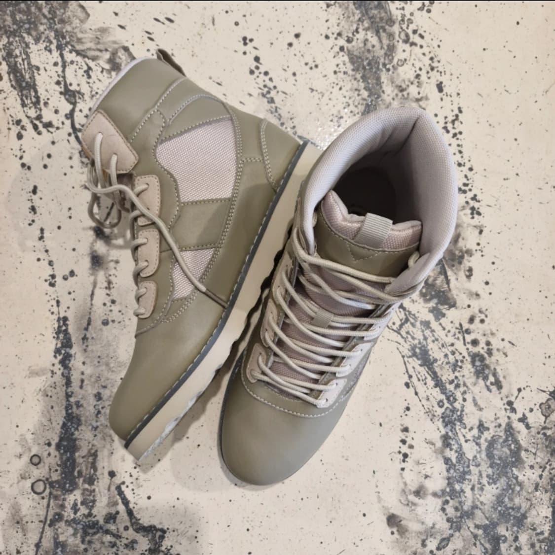 데저트 하이컷 부츠 250 새거 상품이미지1