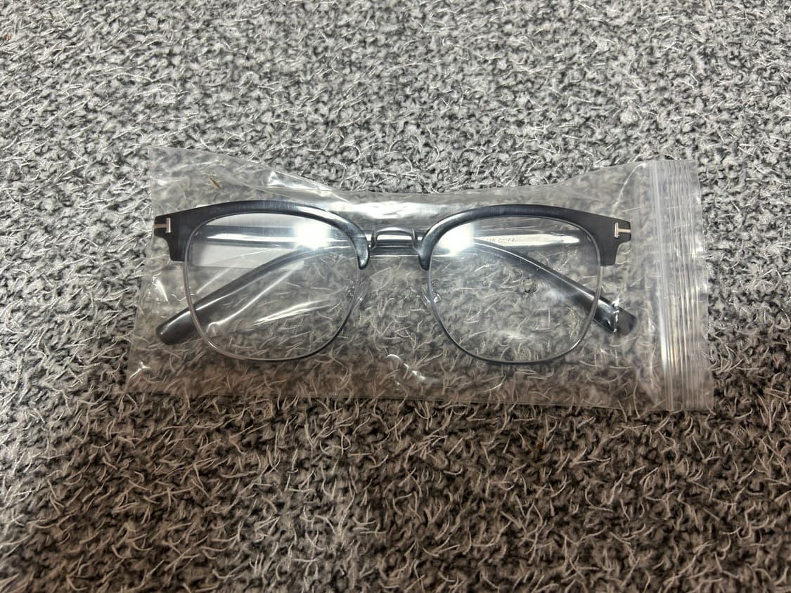 [새상품]톰포드 스타일 반무테 안경 실버블랙 상품이미지1