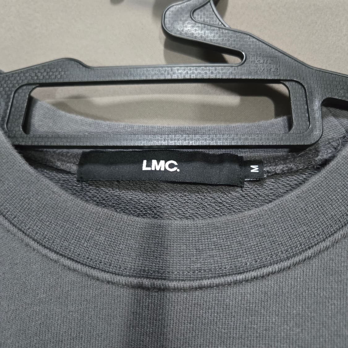 LMC 루즈핏 맨투맨 그레이 사슴 프린팅 상품이미지3