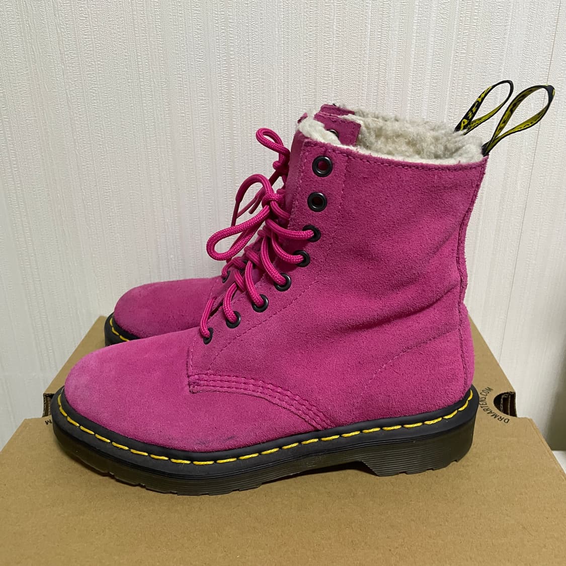 [uk4] 닥터마틴 핑크 스웨이드 양털부츠 230~235 상품이미지3